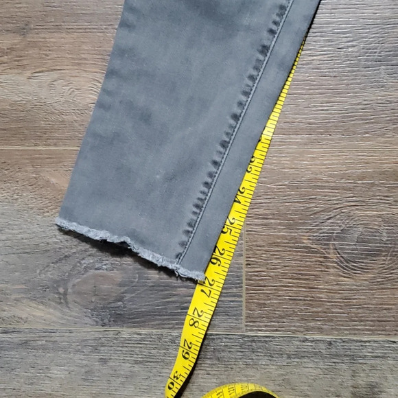 Madewell 9" high rise skinny grey raw hem jeans - Picture 2 of 9